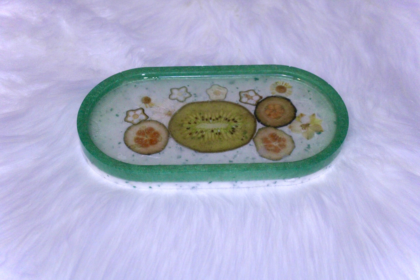 Resin kiwi dish 🥝