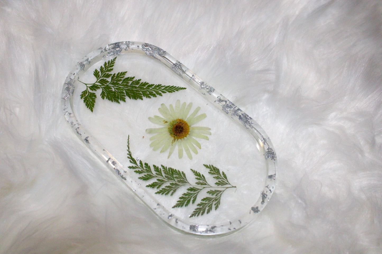 Translucent Resin dish🤍