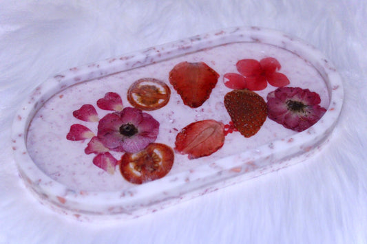 Resin 🍓strwberry& cream dish