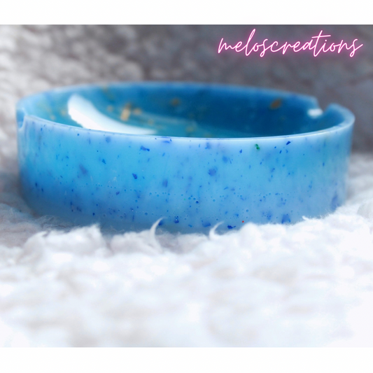 Blue ice ashtray (circle) 🧿💙