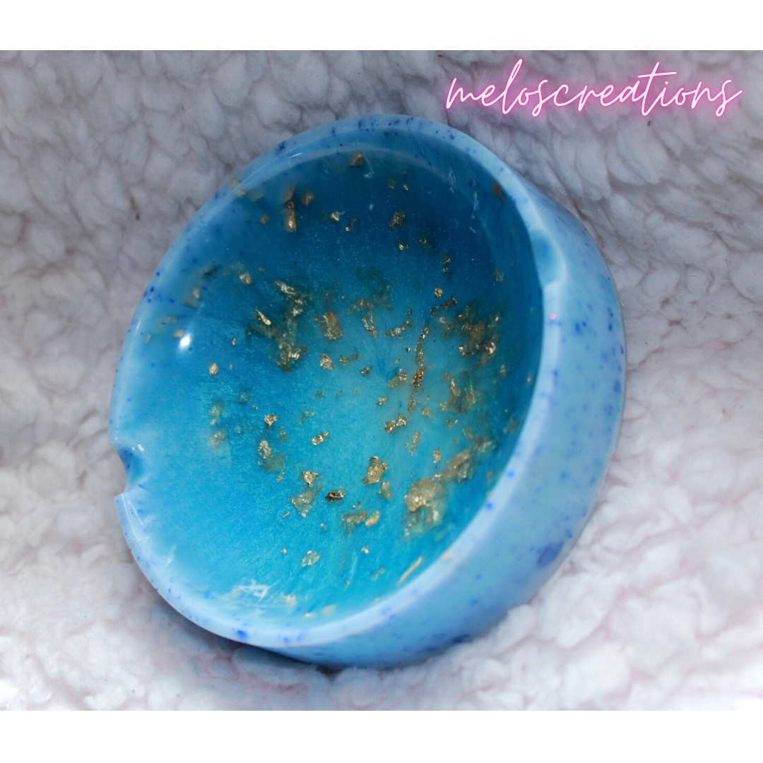 Blue ice ashtray (circle) 🧿💙
